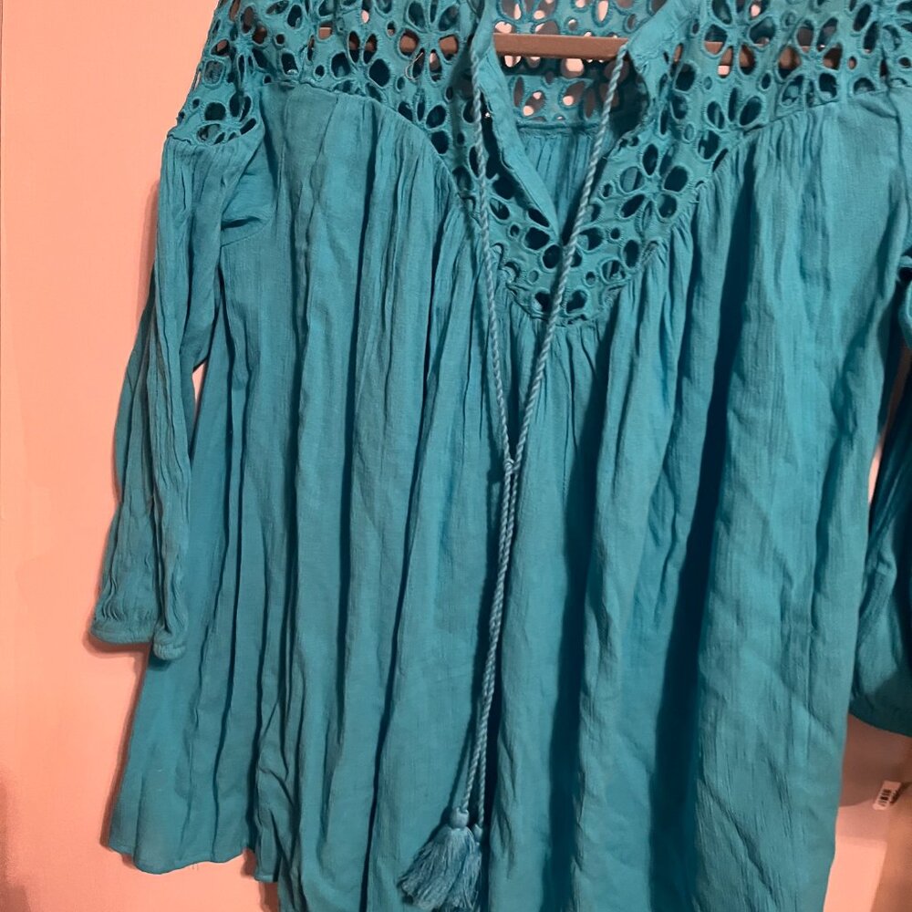 NWT CROWN & IVY BLUE 3/4 SLEEVE BLOUSE SZ XS - Picture 6 of 6